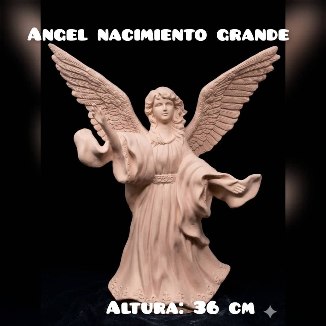 Ángel de nacimiento grande, catálogo de Cerámicas Gabriel